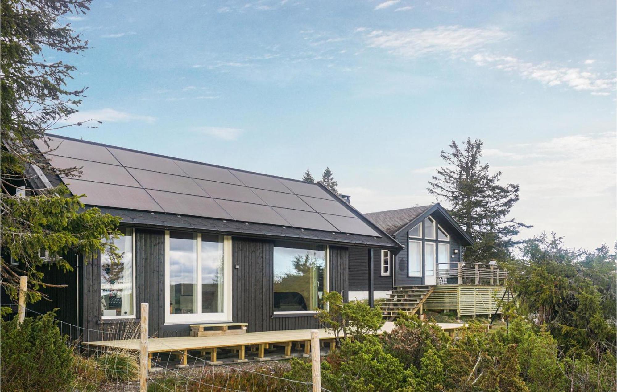 Amazing Home In Sjusjoen With Kitchen Exterior photo
